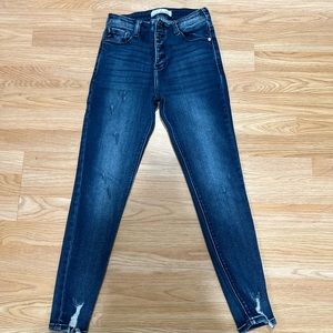 Womens size 5/26 kancan jeans.